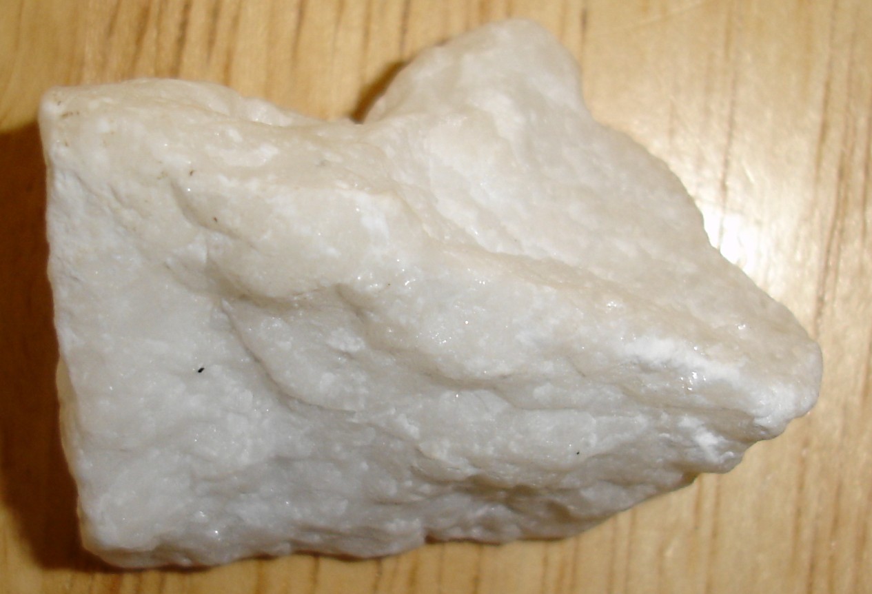 Albatre Gypseux Brut 40 x 27 x 22 mm