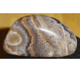 Amthyste sur Agate Polie - France - Allier 33 x 23 x 13 mm