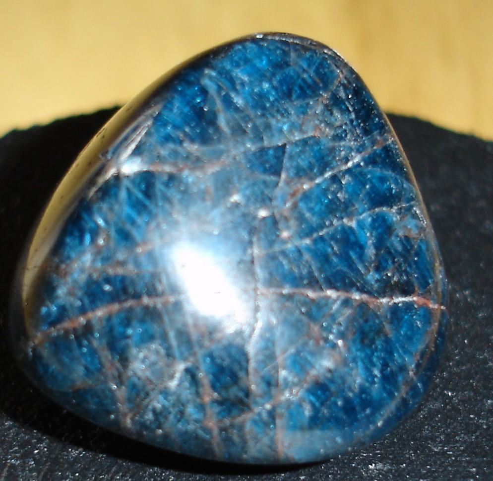 Apatite - Polie - 30 x 24 x 22 mm