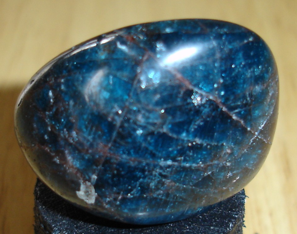 Apatite - Polie - 30 x 24 x 22 mm