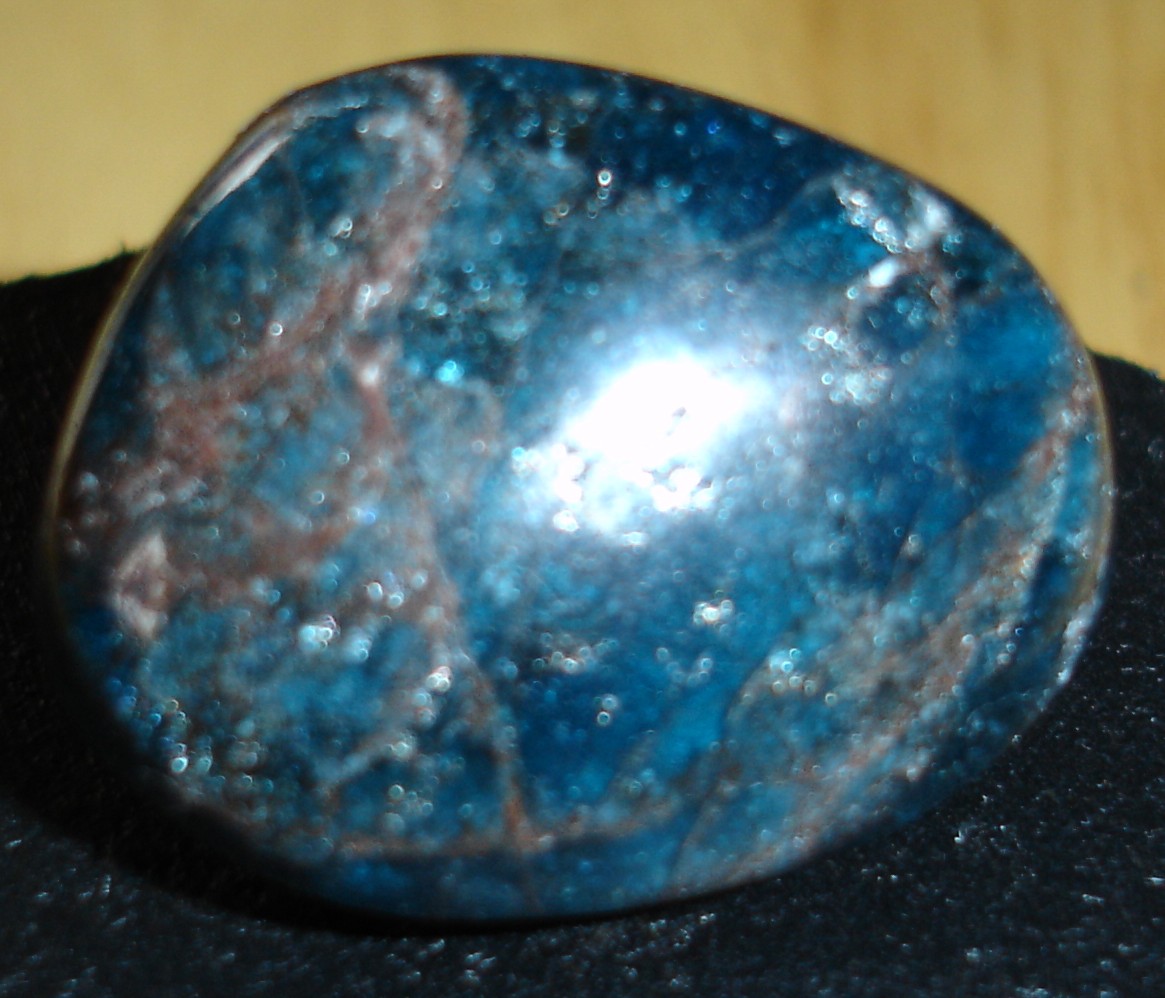 Apatite - Polie - 30 x 24 x 22 mm