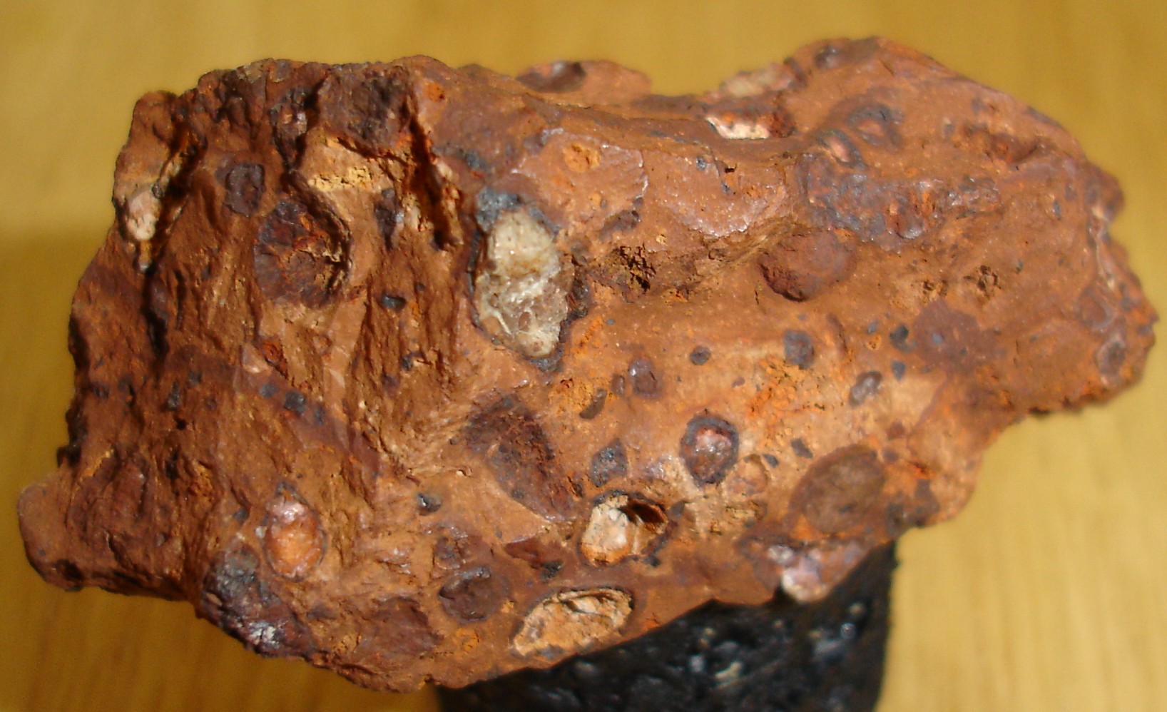 Bauxite Brute - 54 x 30 x 24 mm