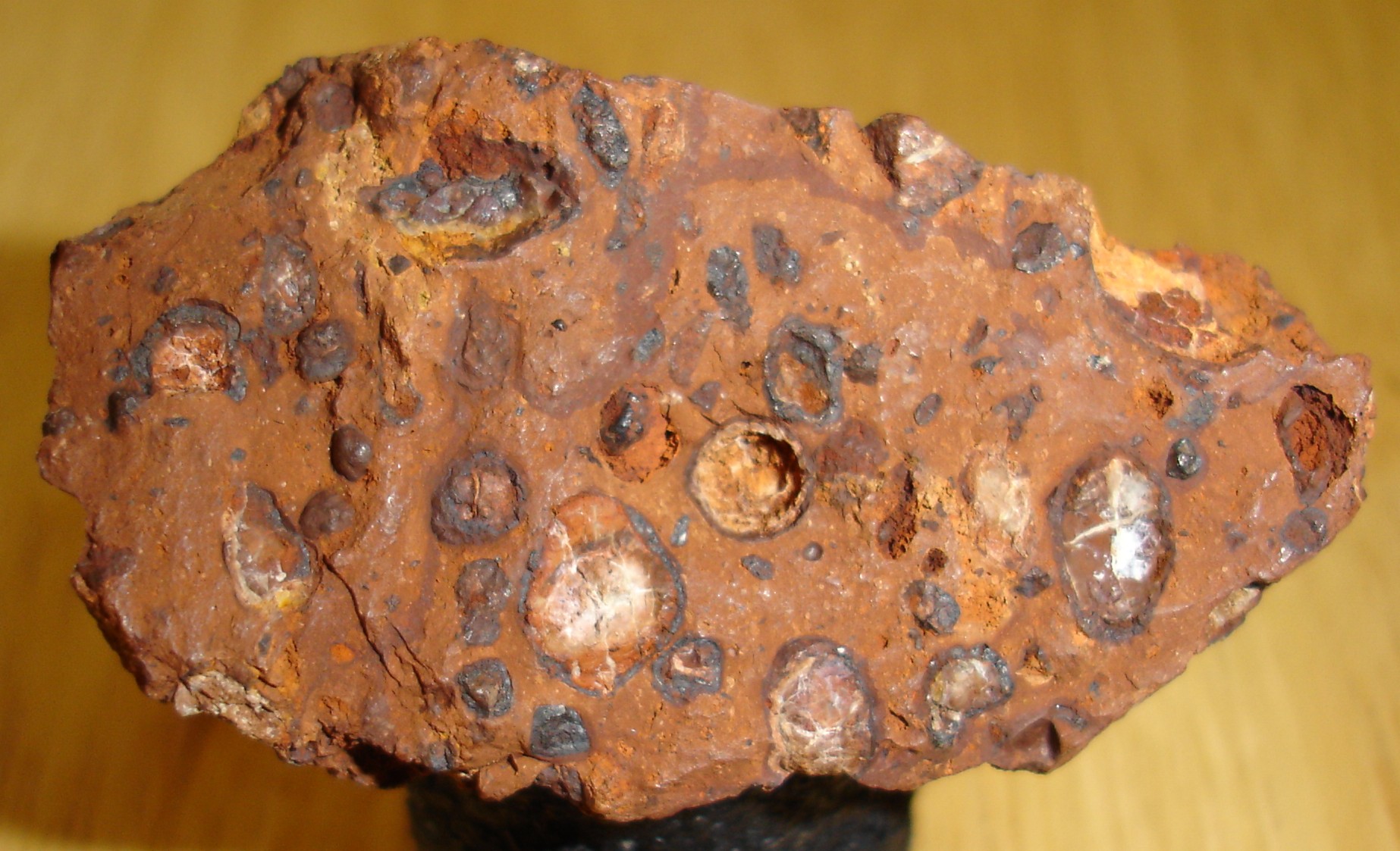 Bauxite Brute - 54 x 30 x 24 mm