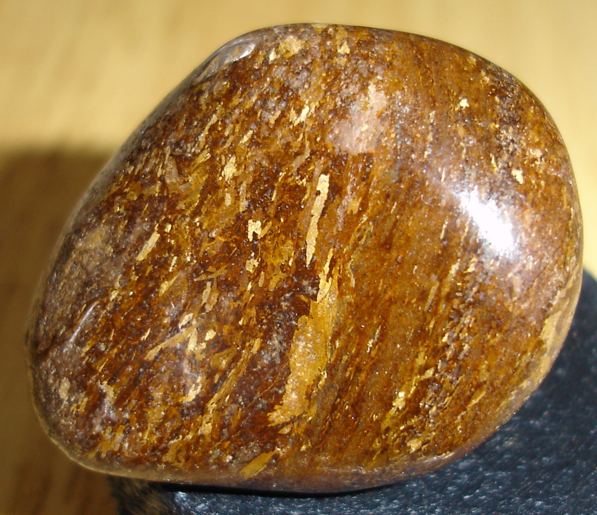 Bronzite Polie - Brsil - 38 x 27 x 22 mm - 39 gr
