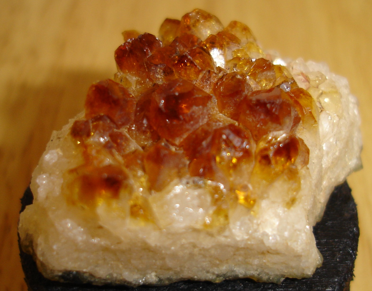 Citrine-Brute-36x33x20mm