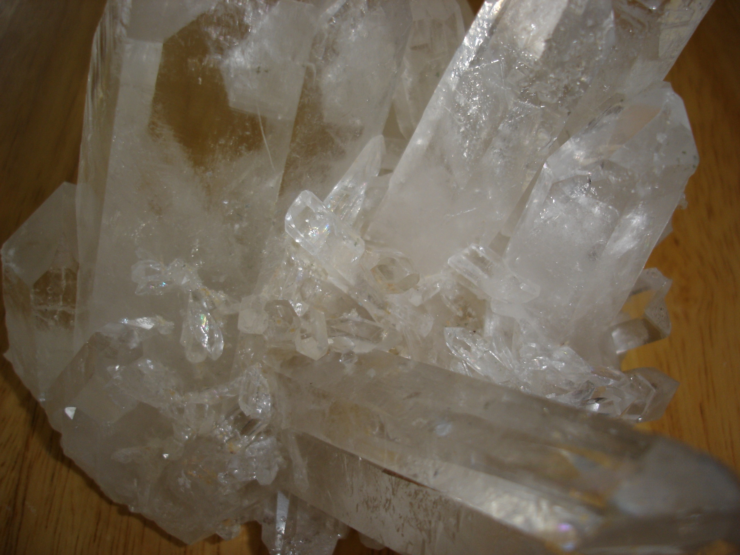 Cristal-de-Roche-Corinto-Bresil-107x93x92mm