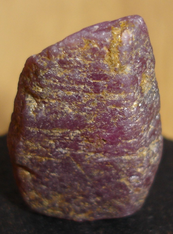 Cristal de Rubis Brut - Afrique - 30,5 x 19,7 x 15,0 mm - 90 carats